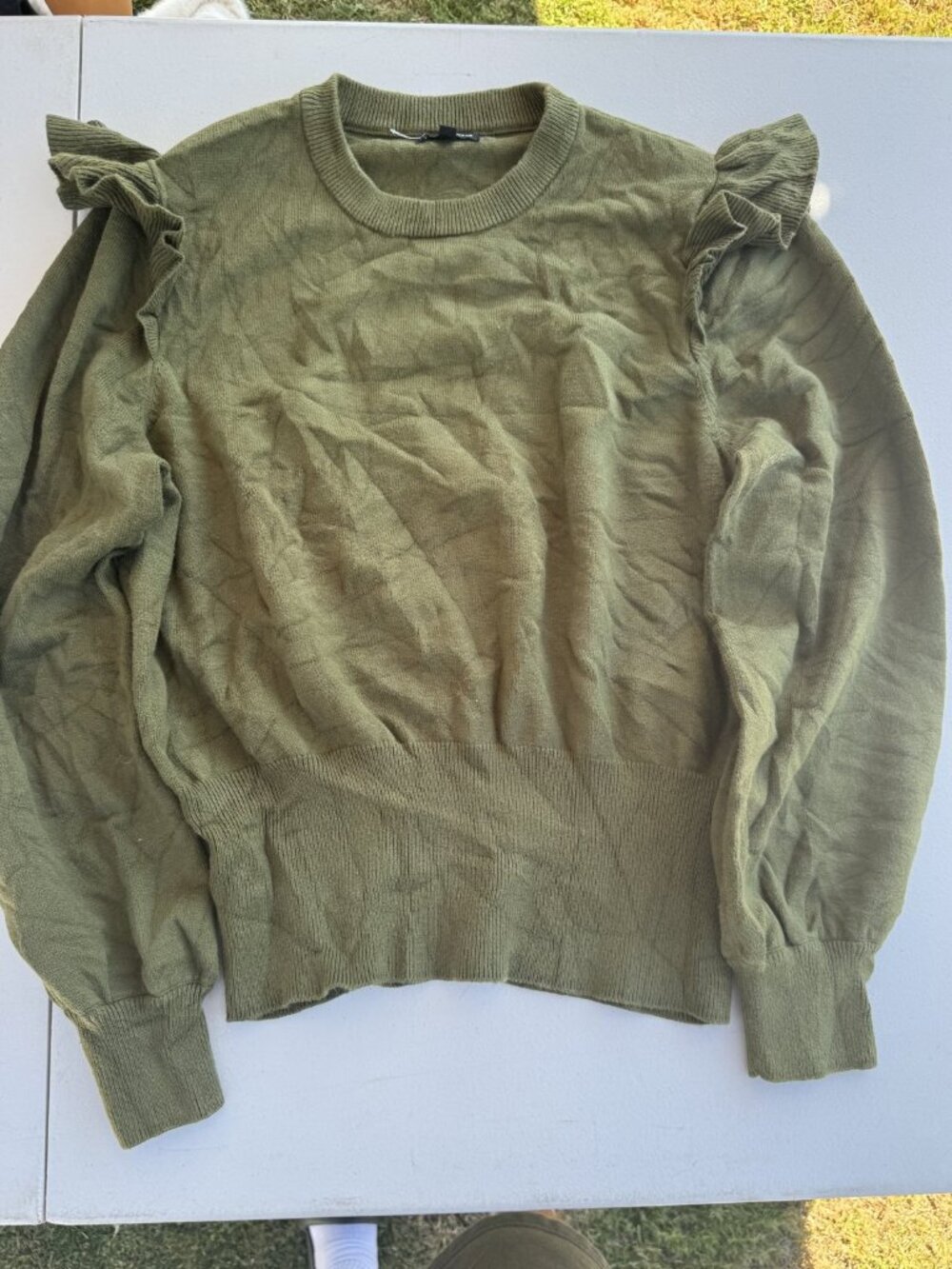 Who What Wear Olive Green Ruffle Shoulder Knit Sweater Size L